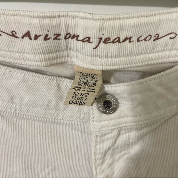 Arizona Jean Girls Ivory Cream Corduroy Pants Uniform Pants Size 12 1/2 Plus - Picture 2 of 3
